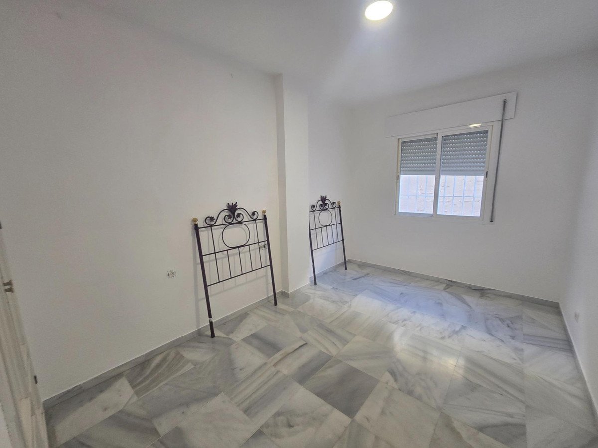 3 Bed Middle Floor Apartment in Torrequebrada