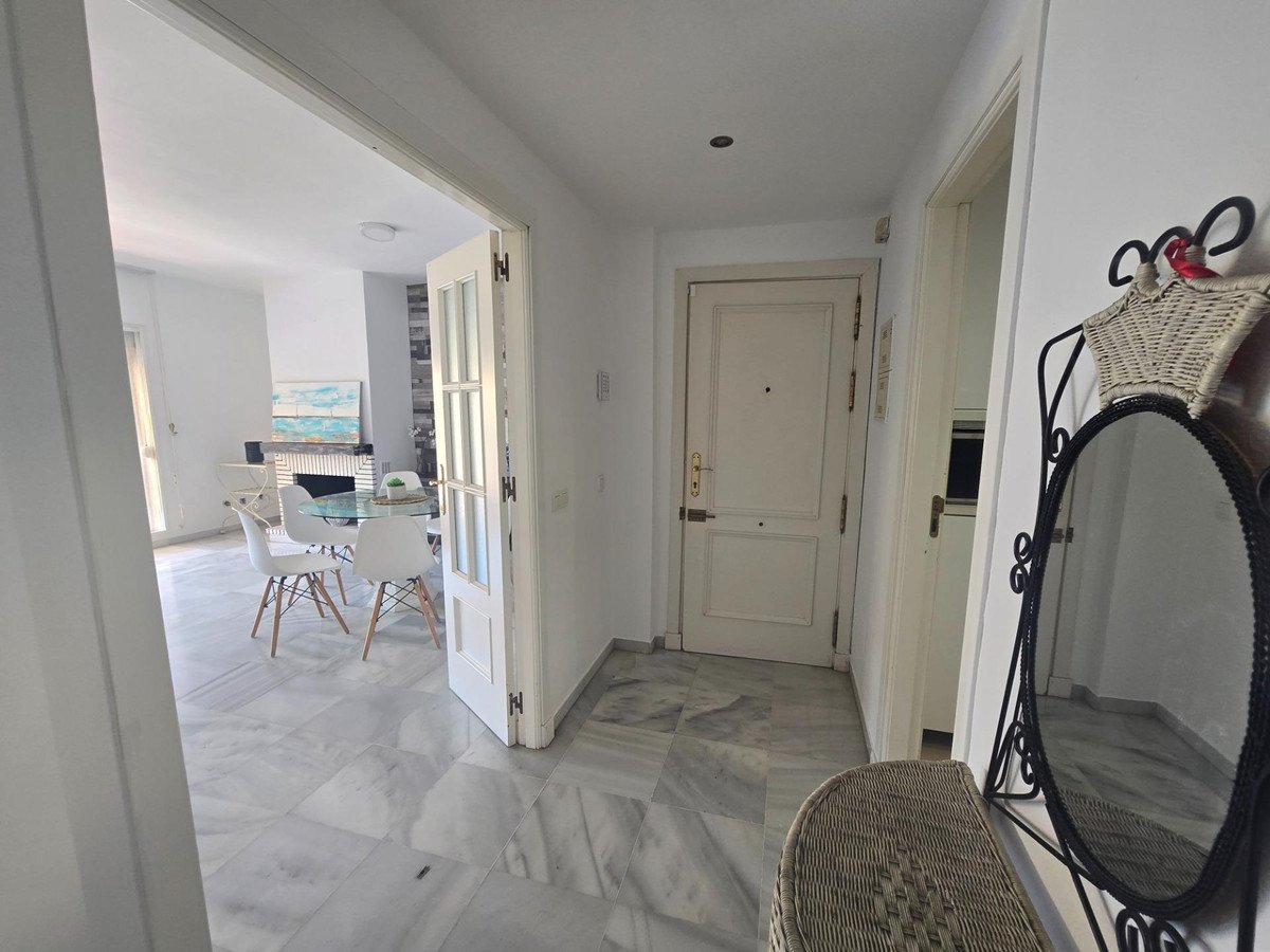 3 Bed Middle Floor Apartment in Torrequebrada