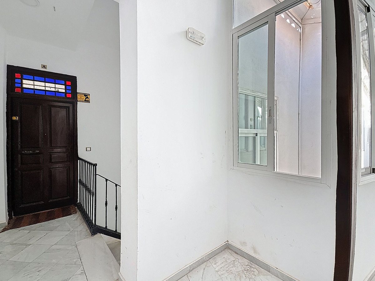 3 Bed Top Floor Apartment in Centro Histórico