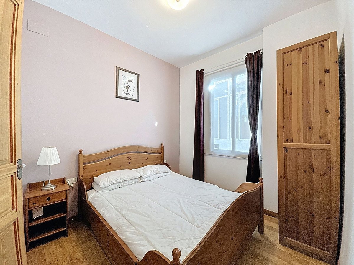 3 Bed Top Floor Apartment in Centro Histórico