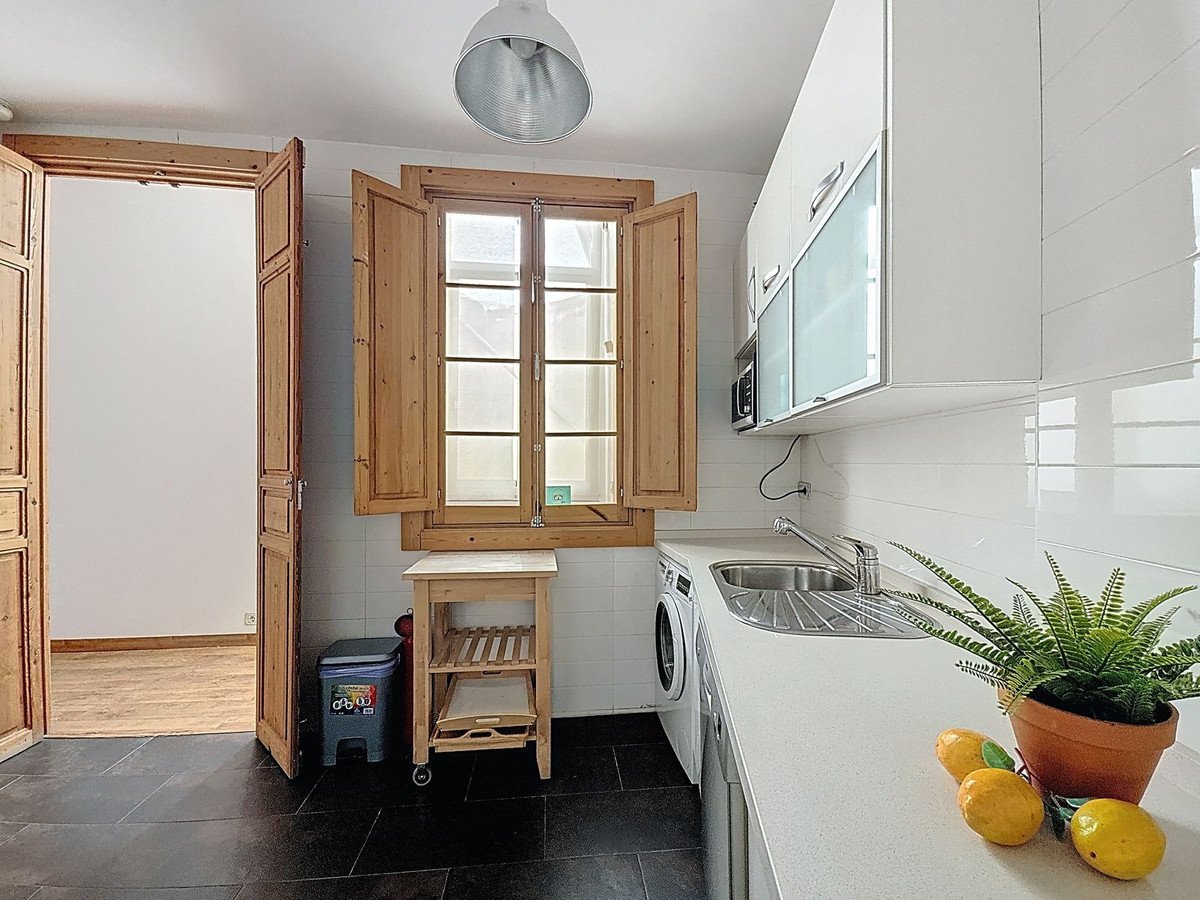 3 Bed Top Floor Apartment in Centro Histórico