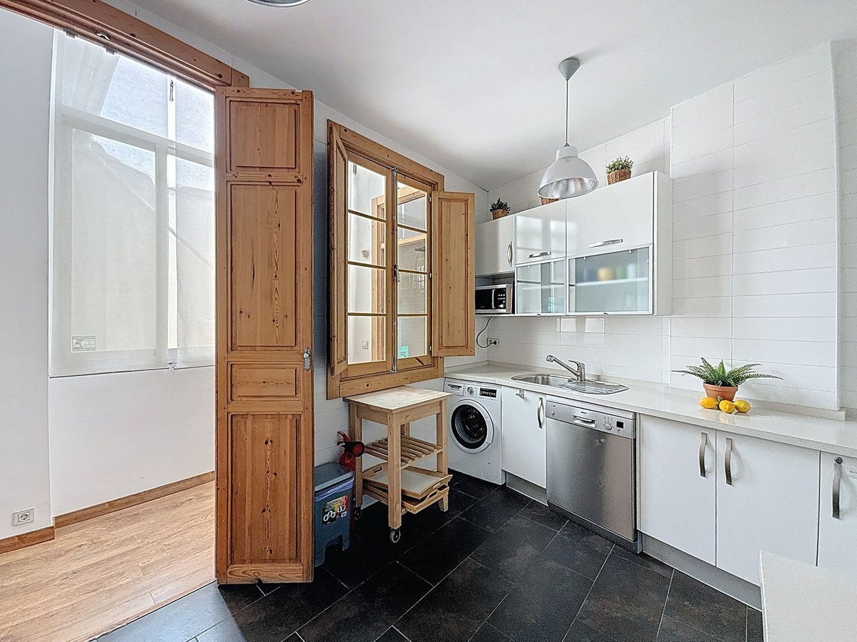 3 Bed Top Floor Apartment in Centro Histórico
