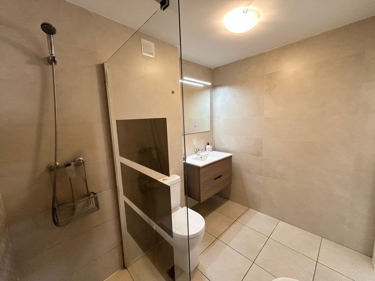3 Bed Middle Floor Apartment in Nueva Andalucía