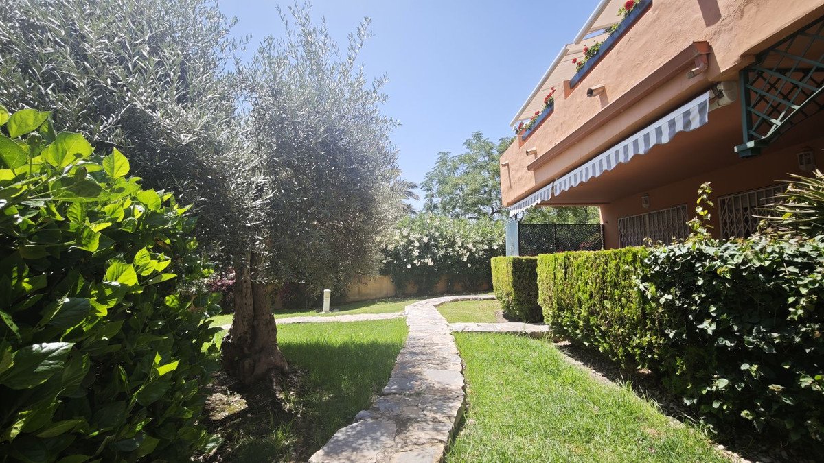 2 Bed Ground Floor Apartment in Guadalmina Alta