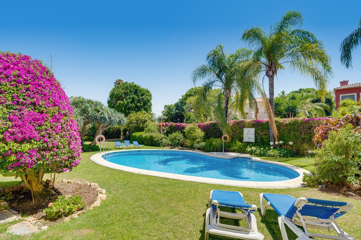 2 Bed Ground Floor Apartment in Guadalmina Alta