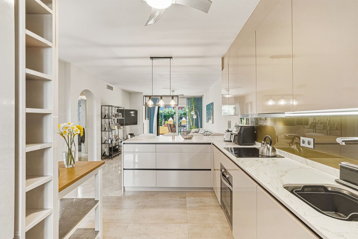 2 Bed Ground Floor Apartment in Guadalmina Alta