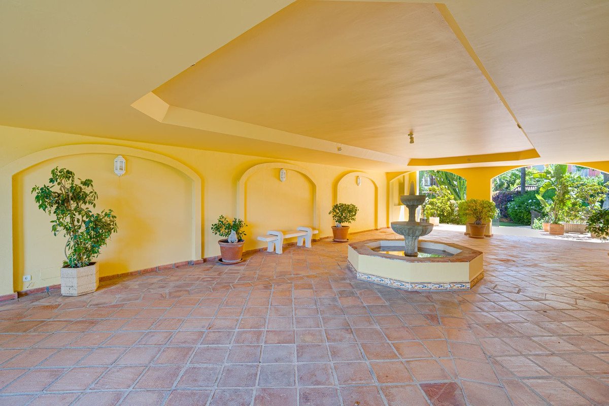 2 Bed Ground Floor Apartment in Guadalmina Alta