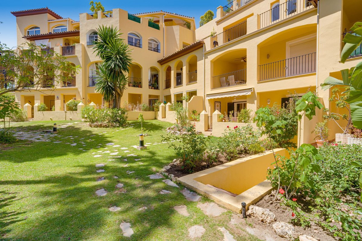 2 Bed Ground Floor Apartment in Guadalmina Alta