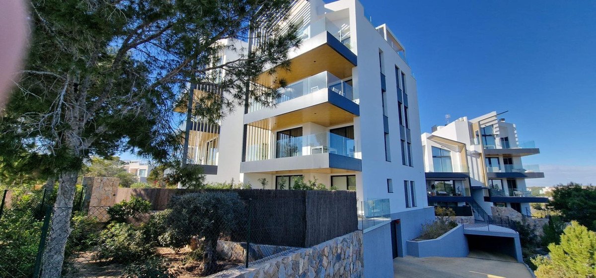 3 Bed Ground Floor Apartment in Las Colinas Golf