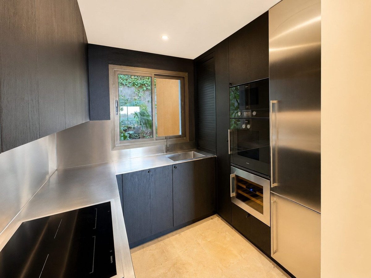 2 Bed Middle Floor Apartment in La Quinta