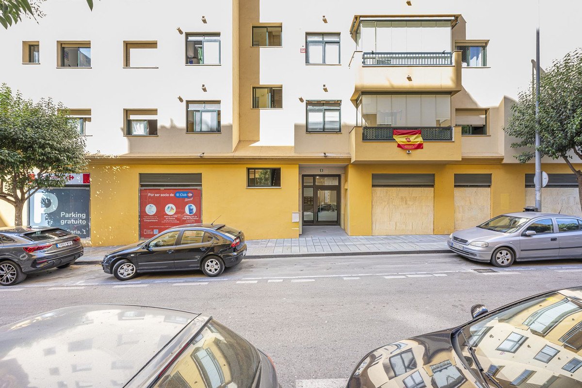 3 Bed Middle Floor Apartment in San Pedro de Alcántara
