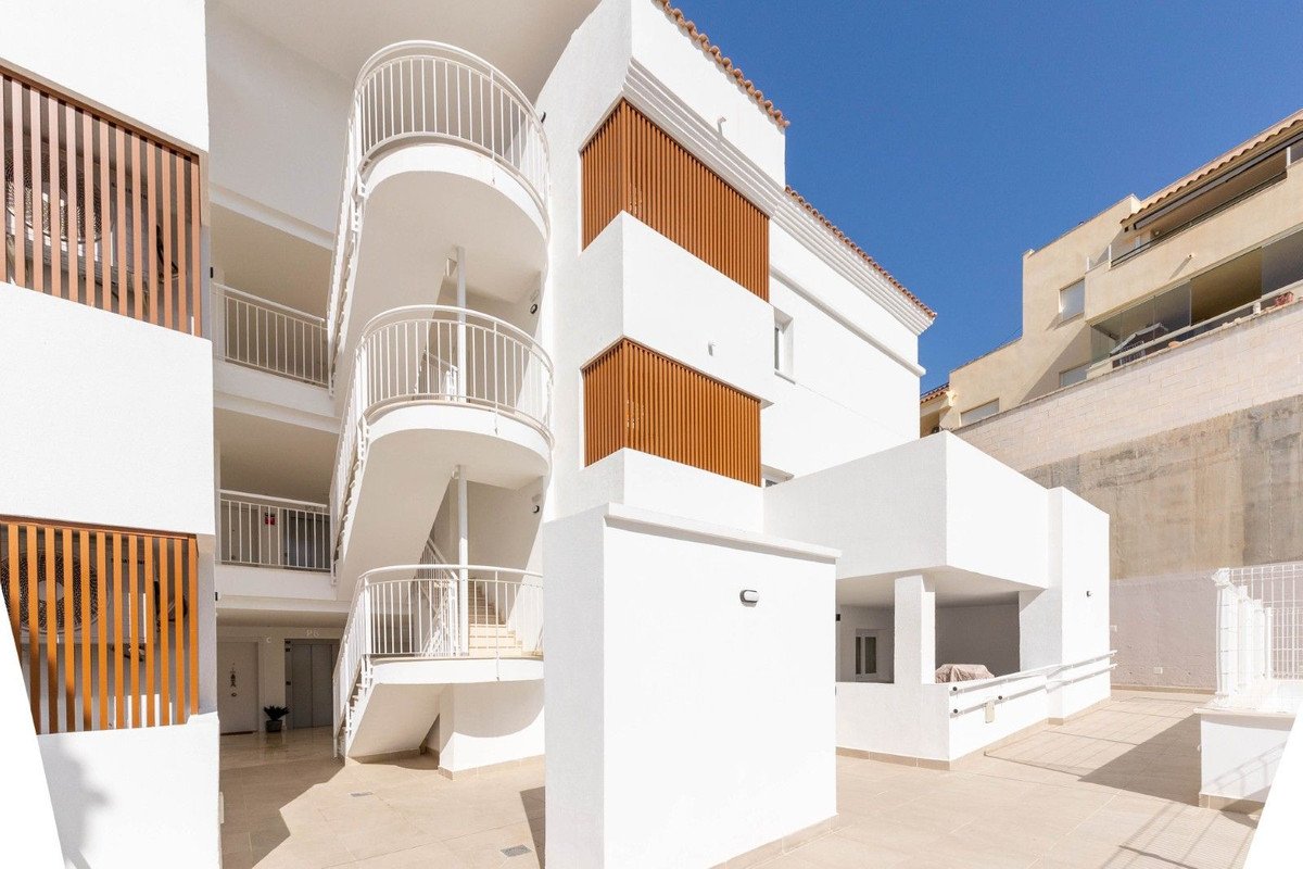 4 Bed Penthouse Duplex in Torreblanca