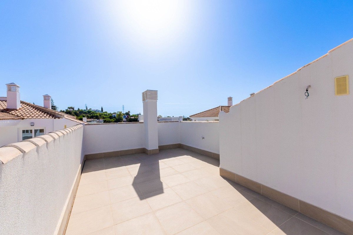 4 Bed Penthouse Duplex in Torreblanca