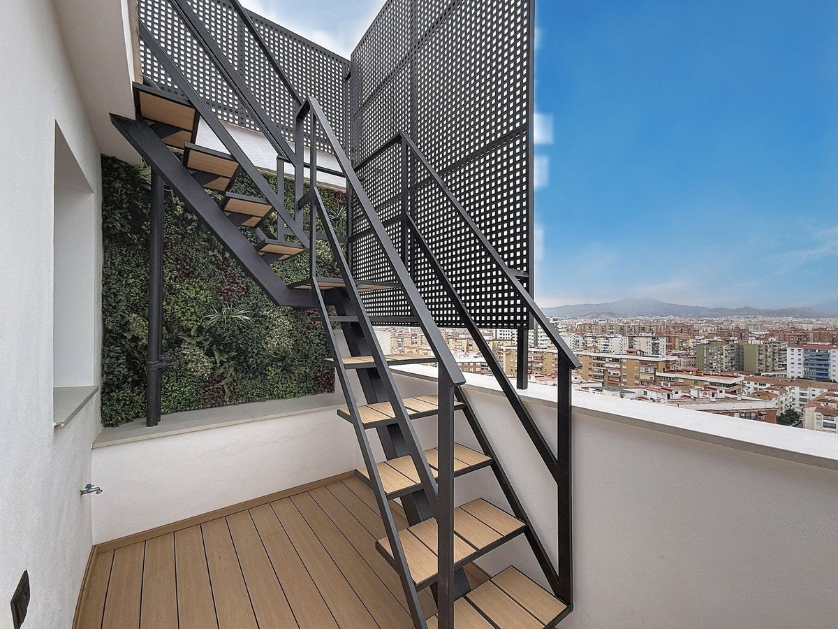2 Bed Penthouse Duplex in Málaga Centro