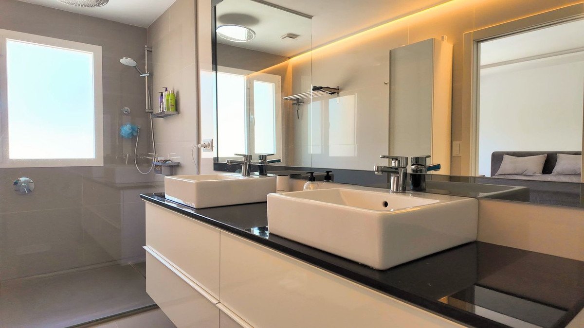 4 Bed Townhouse in Marbella