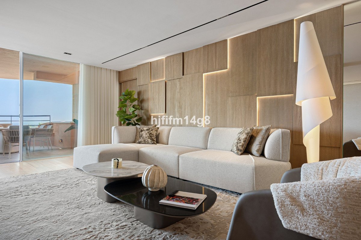 3 Bed Middle Floor Apartment in Nueva Andalucía