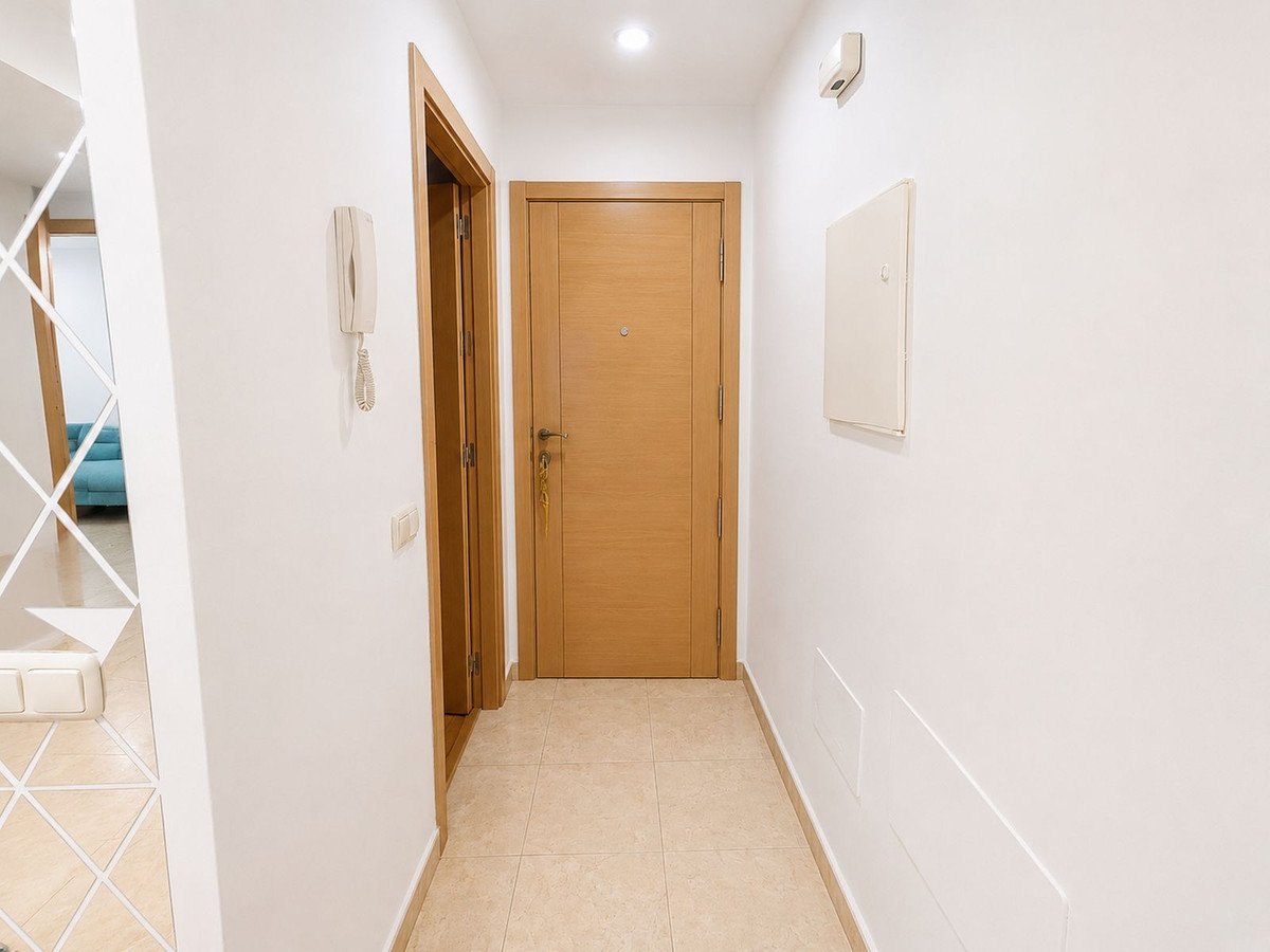 2 Bed Middle Floor Apartment in Guaro