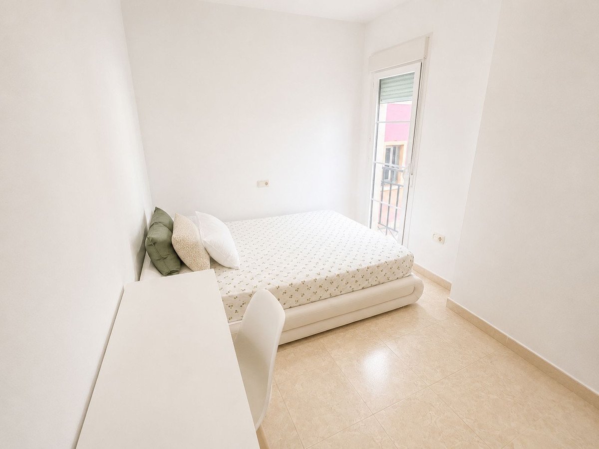 2 Bed Middle Floor Apartment in Guaro