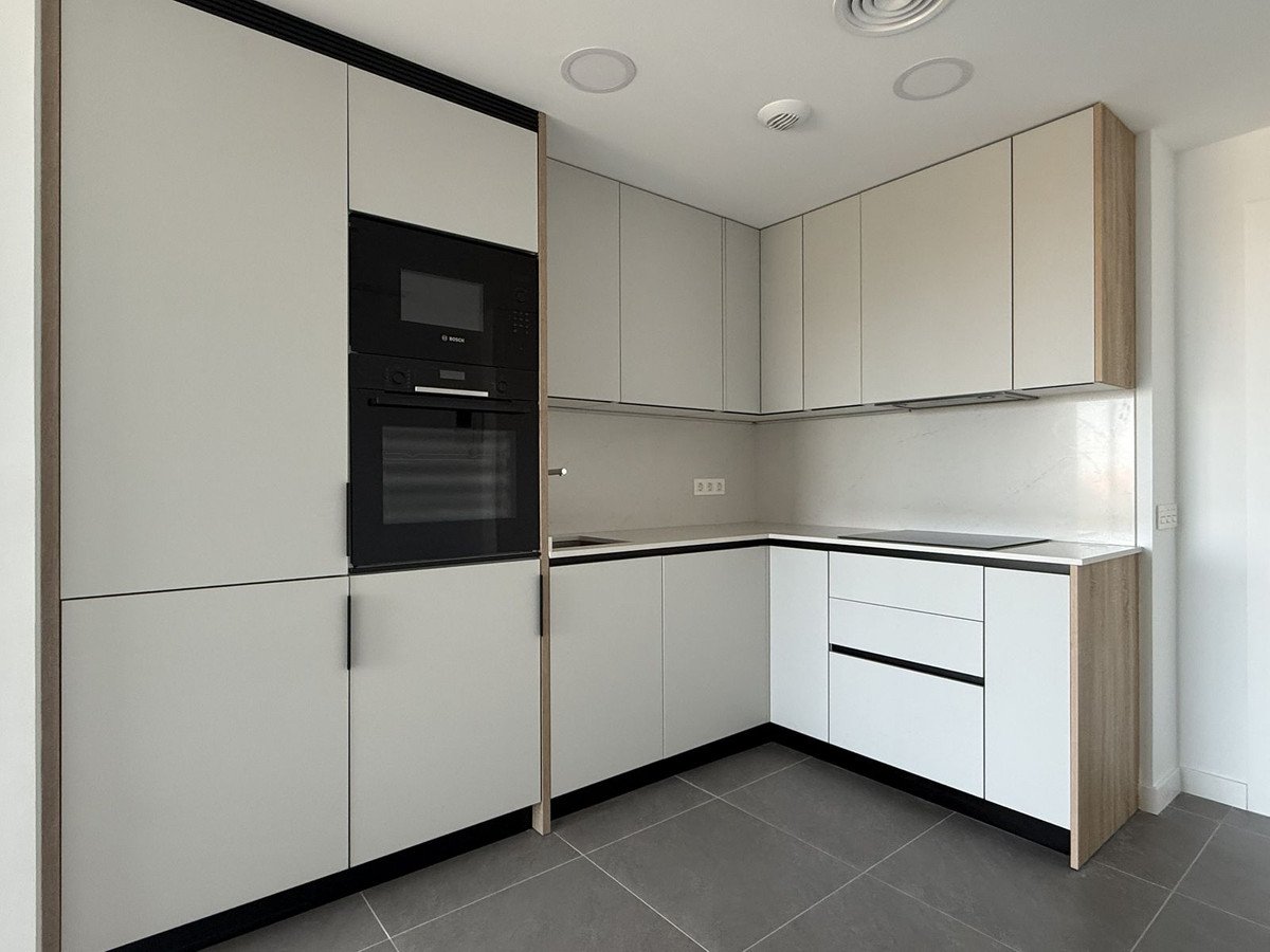 2 Bed Middle Floor Apartment in Mijas Costa