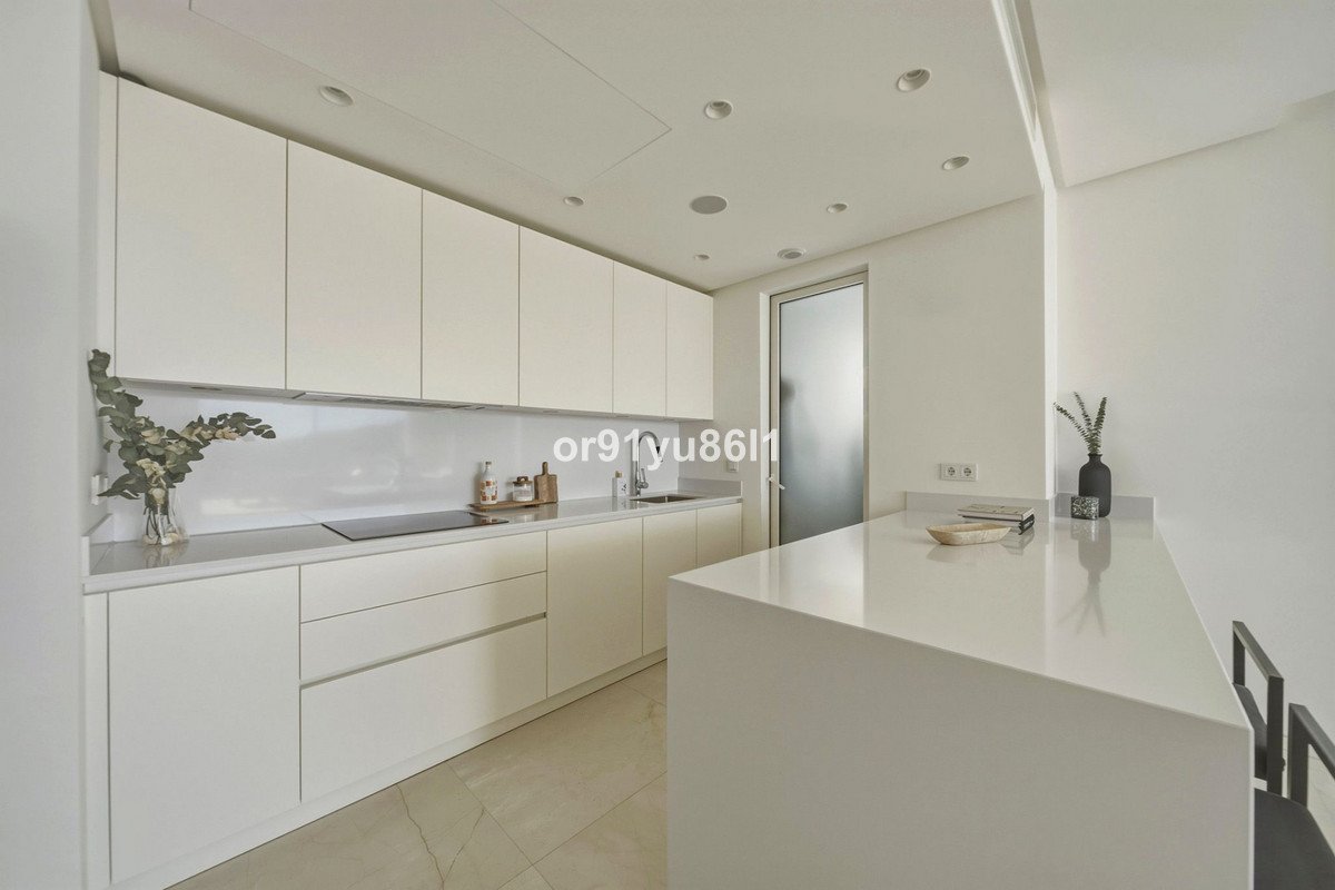 3 Bed Middle Floor Apartment in Ojén