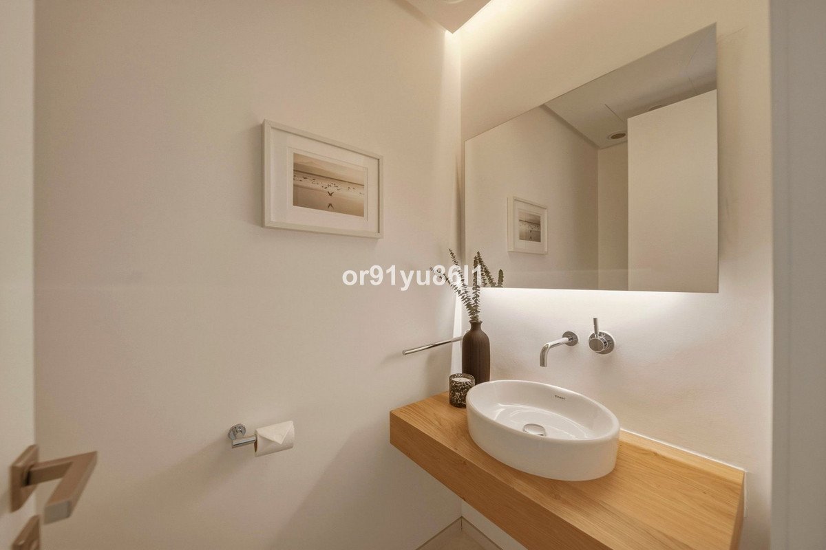 3 Bed Middle Floor Apartment in Ojén