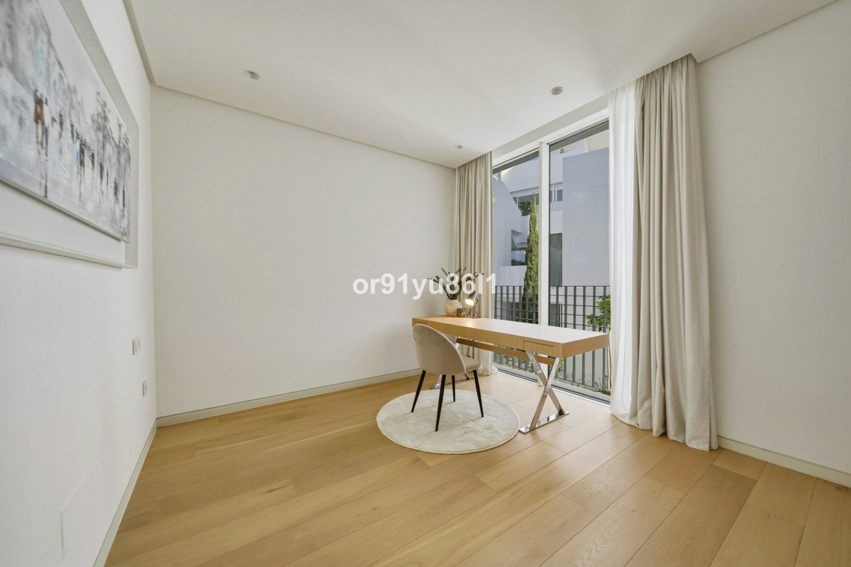 3 Bed Middle Floor Apartment in Ojén