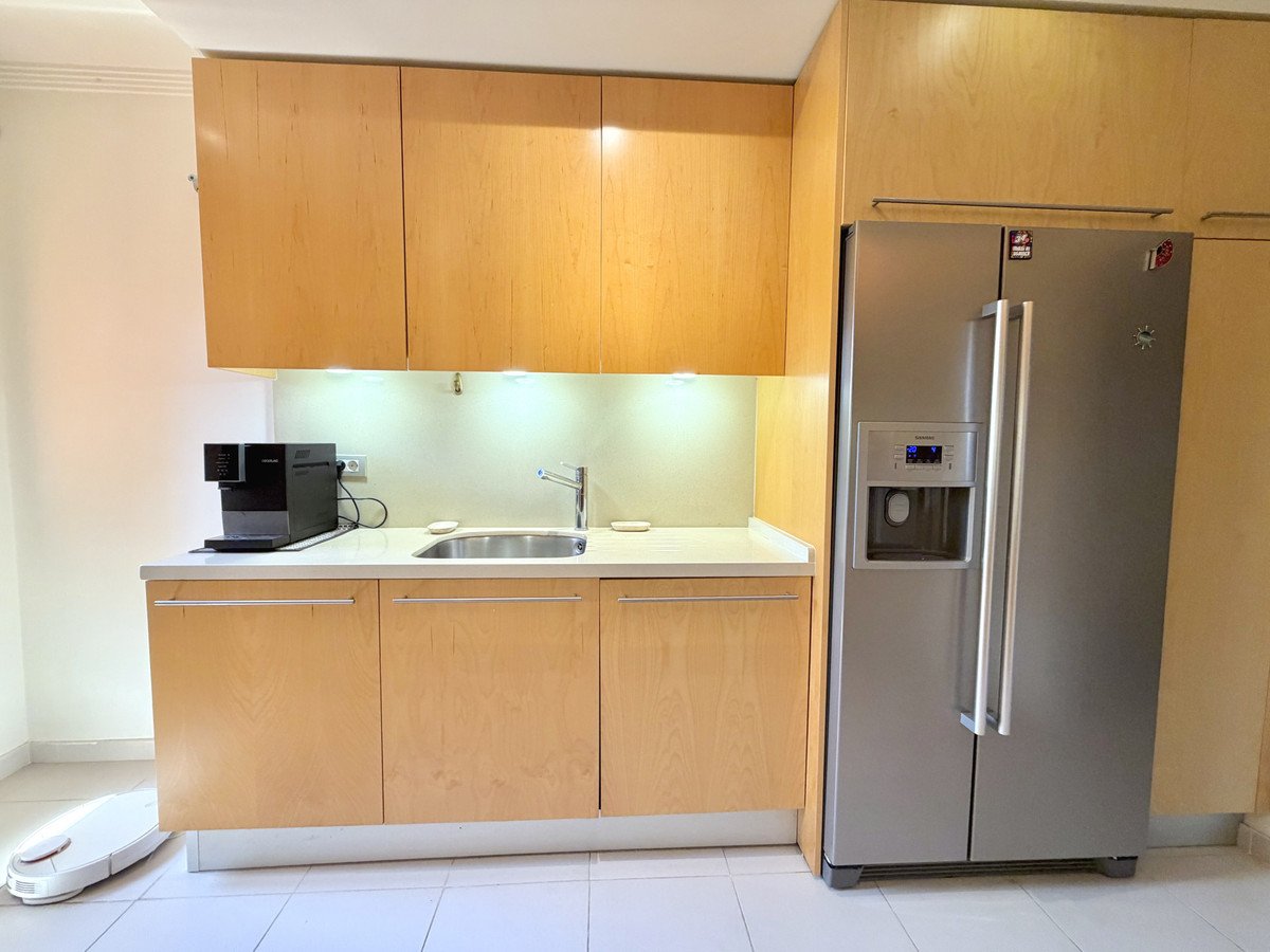 2 Bed Middle Floor Apartment in Estepona