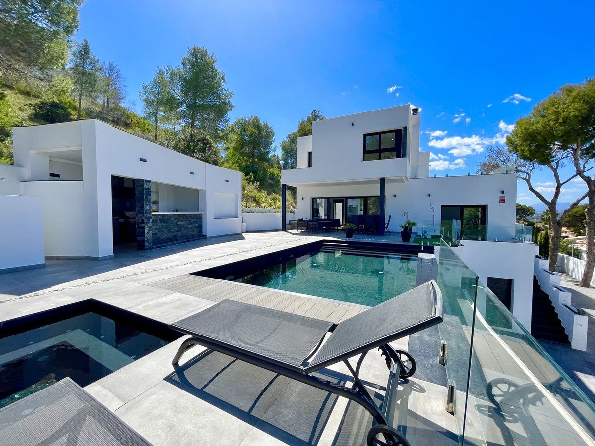 5 Bed Detached Villa in L'Albir
