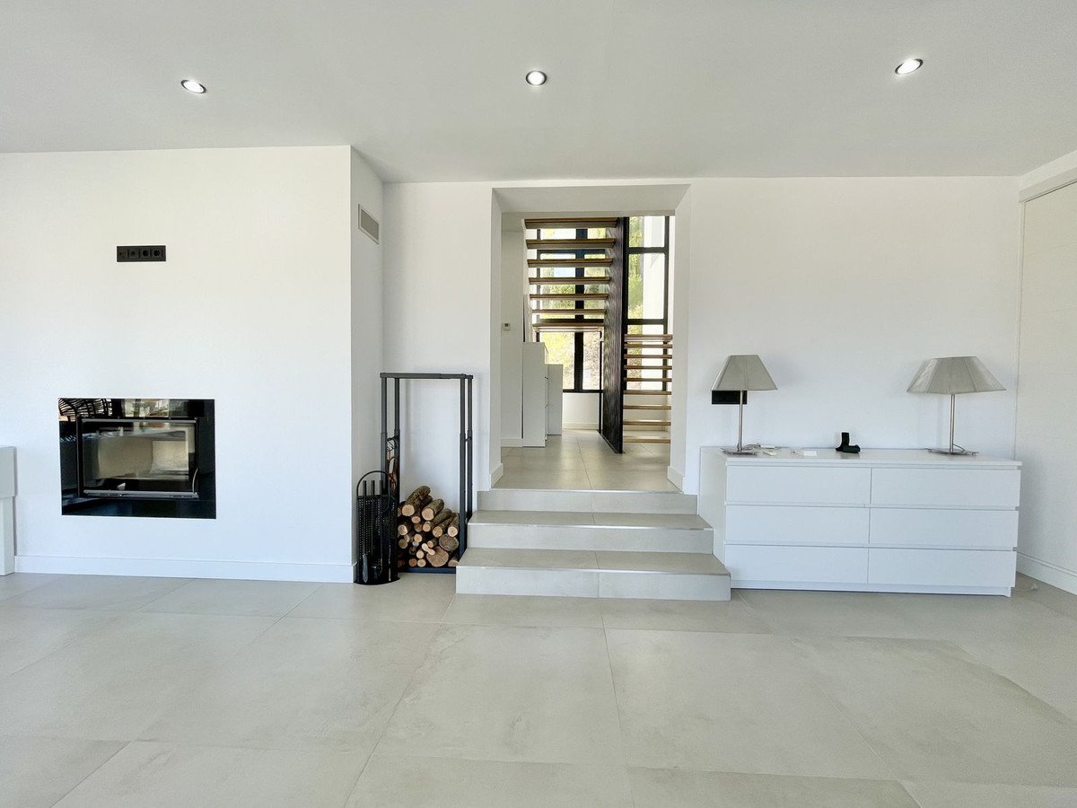 5 Bed Detached Villa in L'Albir