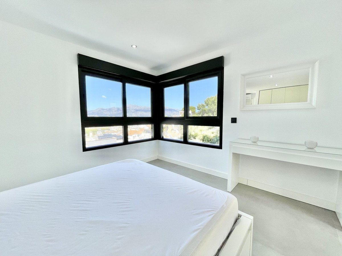 5 Bed Detached Villa in L'Albir