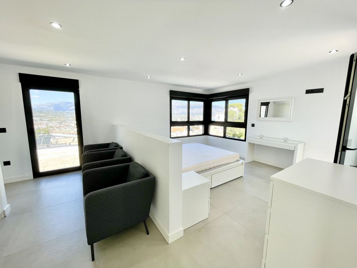 5 Bed Detached Villa in L'Albir