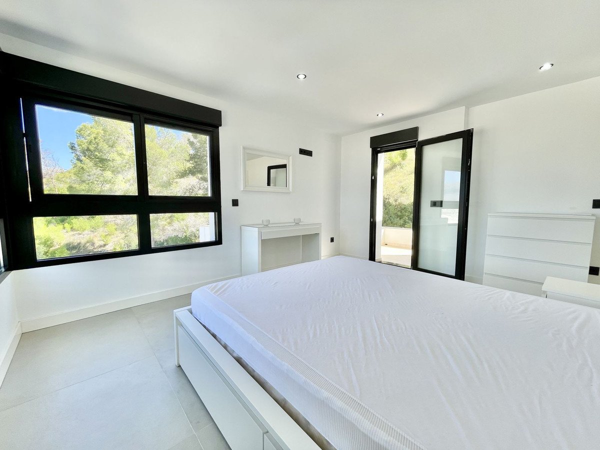 5 Bed Detached Villa in L'Albir