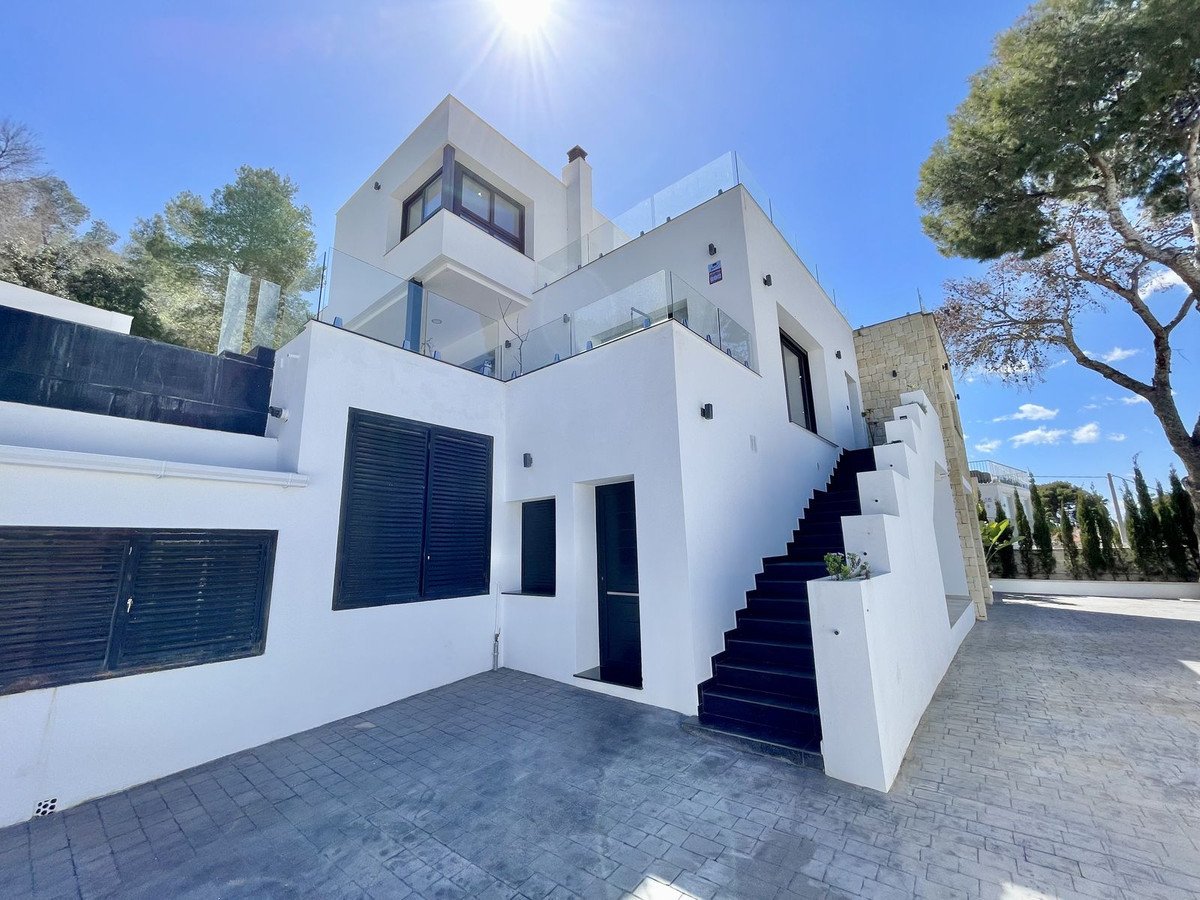 5 Bed Detached Villa in L'Albir