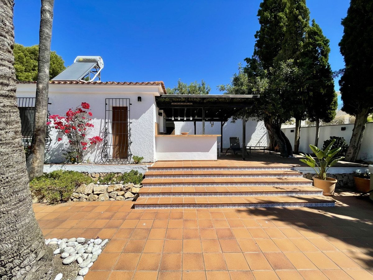 4 Bed Detached Villa in Altea