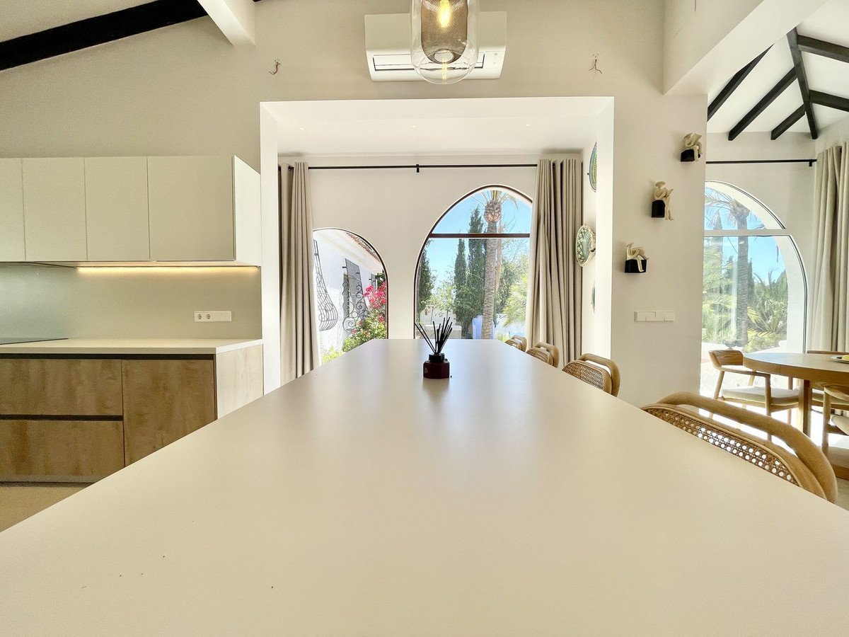 4 Bed Detached Villa in Altea