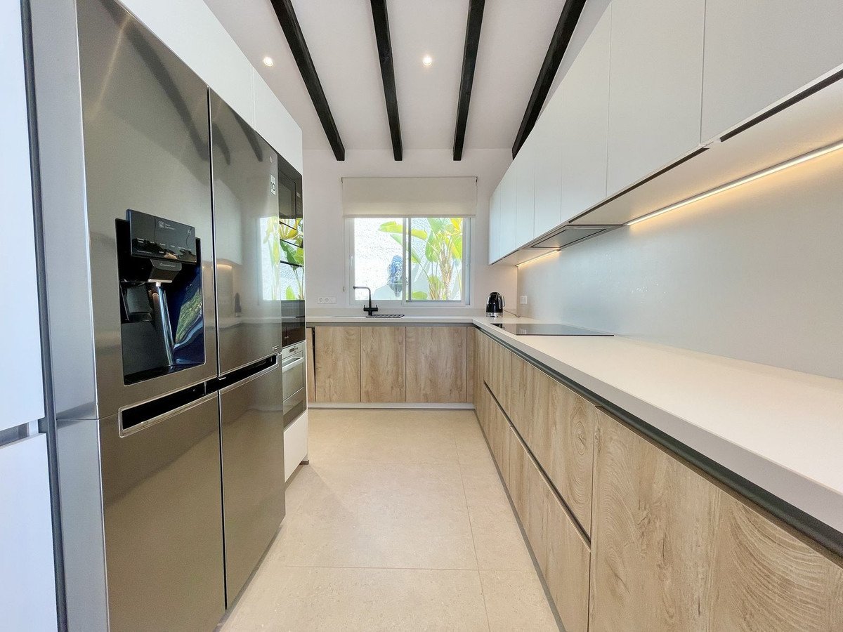 4 Bed Detached Villa in Altea