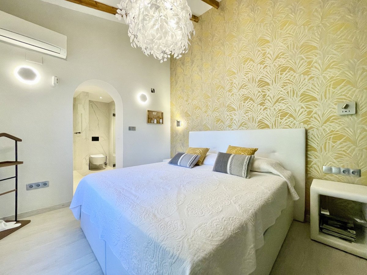 4 Bed Detached Villa in Altea