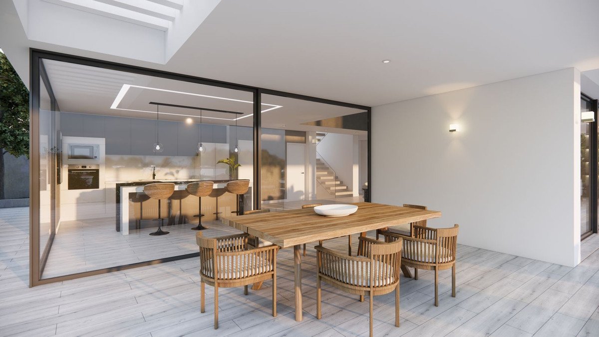 4 Bed Detached Villa in Elviria