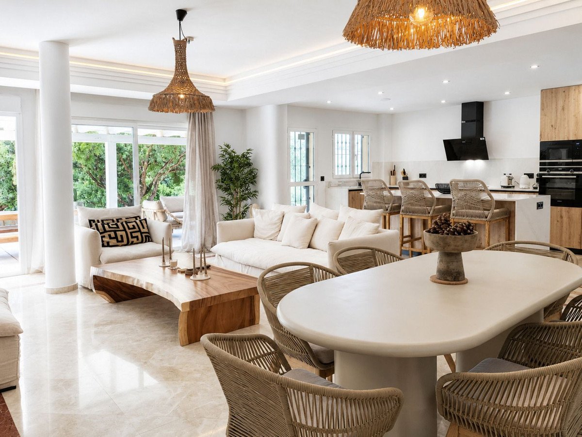 3 Bed Ground Floor Apartment in San Roque Club