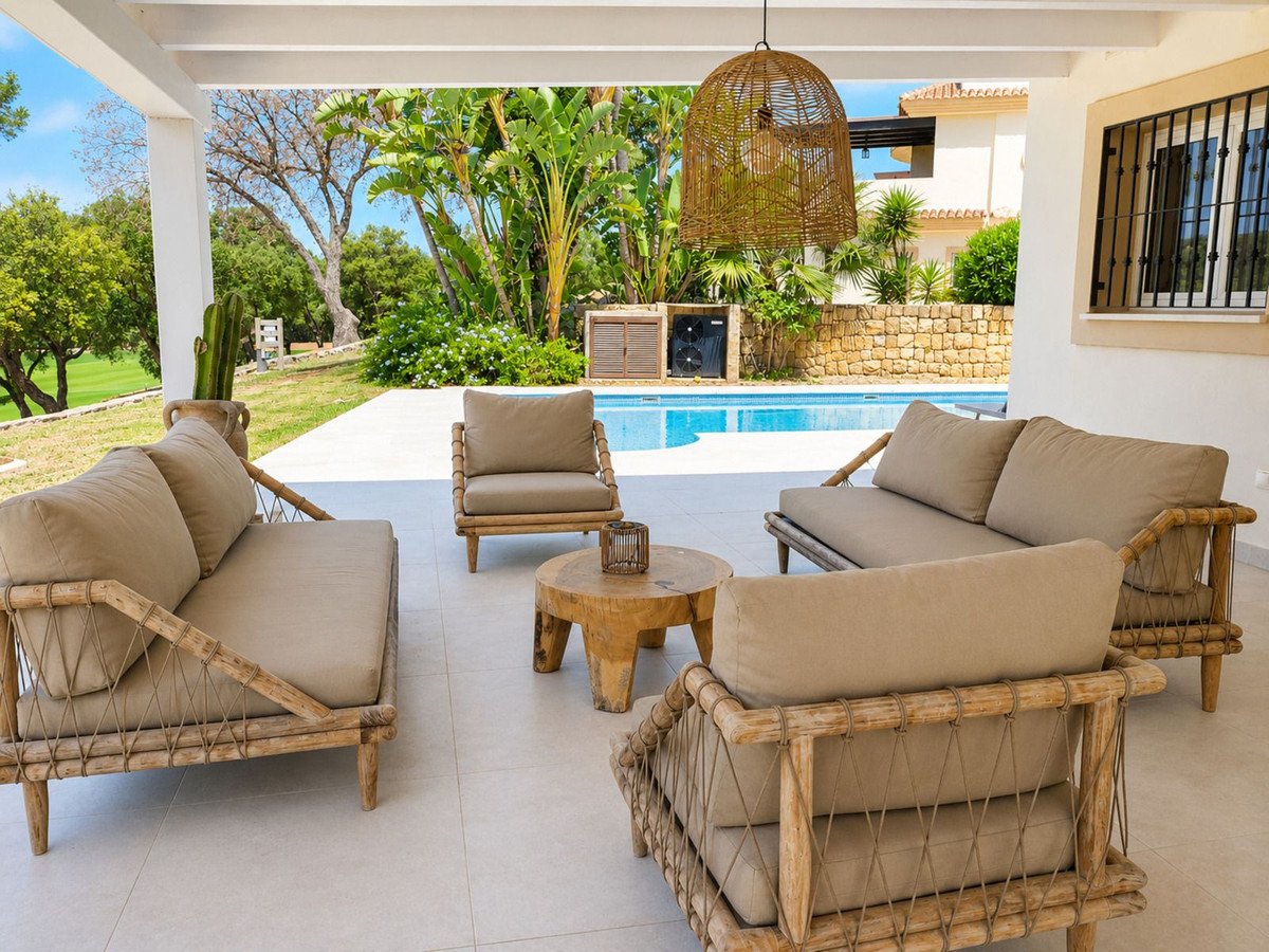 3 Bed Ground Floor Apartment in San Roque Club