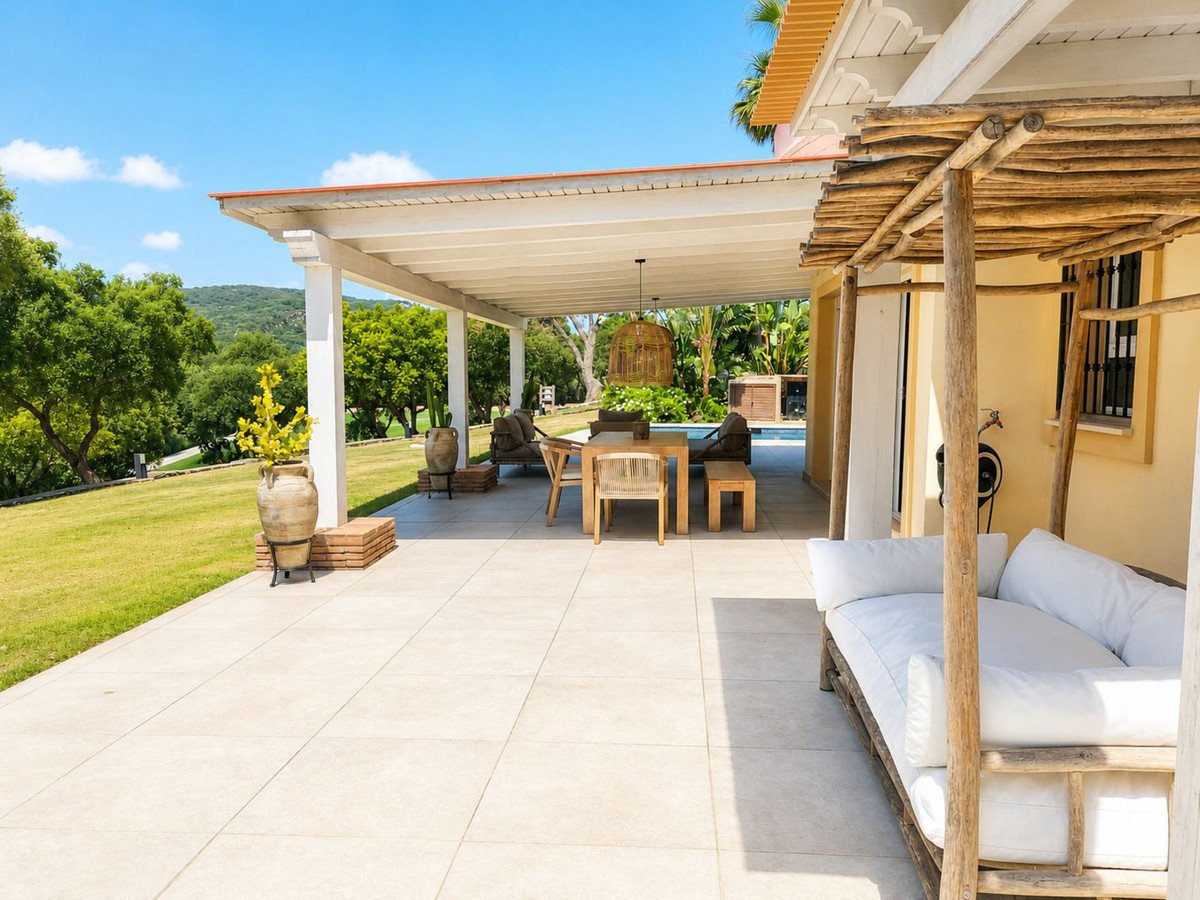 3 Bed Ground Floor Apartment in San Roque Club