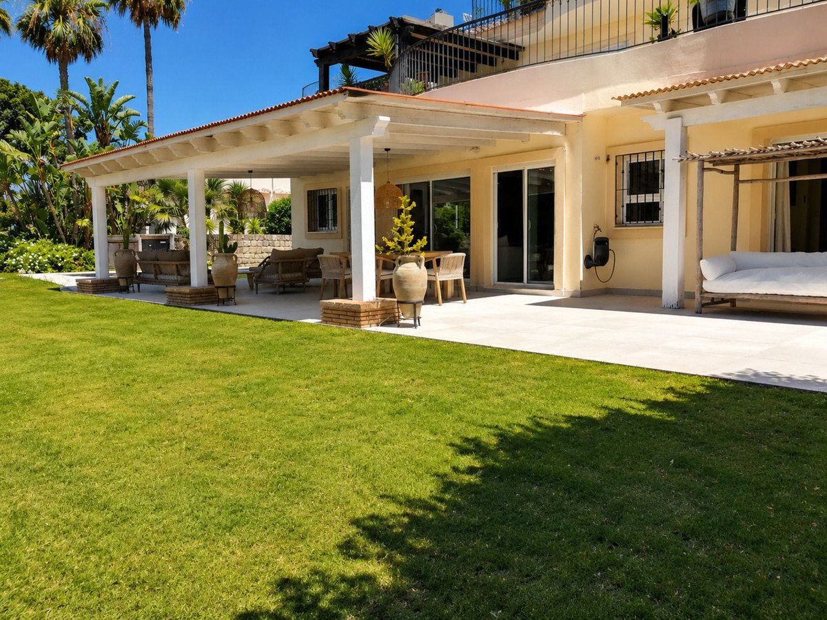 3 Bed Ground Floor Apartment in San Roque Club