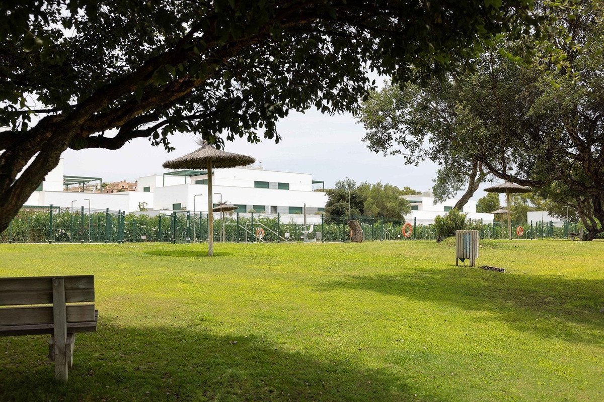3 Bed Middle Floor Apartment in Sotogrande