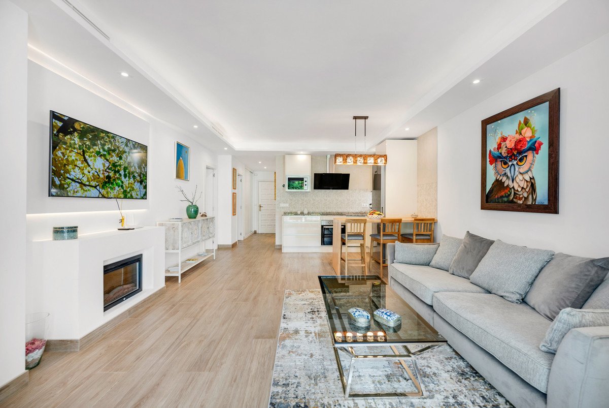 2 Bed Ground Floor Apartment in The Golden Mile