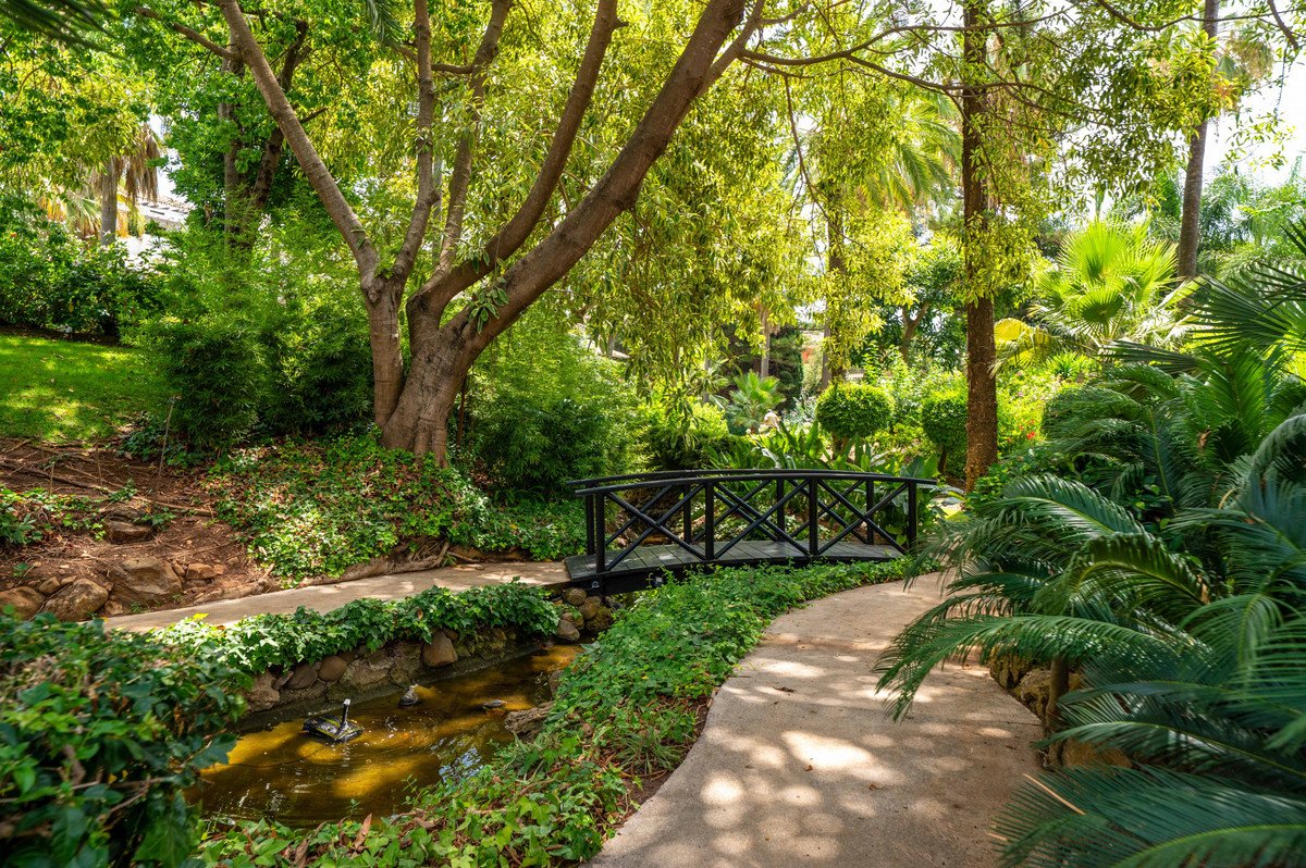 2 Bed Ground Floor Apartment in The Golden Mile