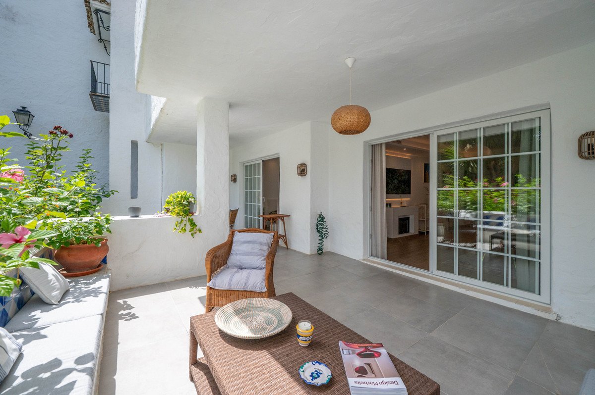 2 Bed Ground Floor Apartment in The Golden Mile
