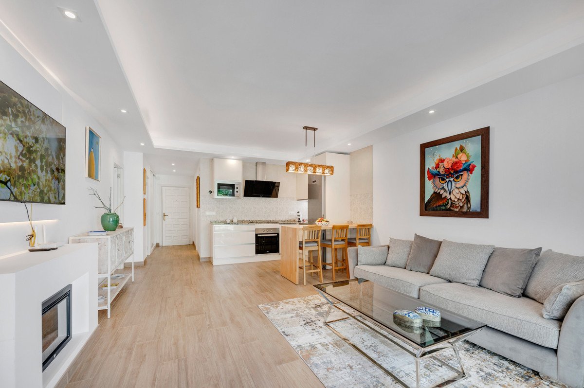 2 Bed Ground Floor Apartment in The Golden Mile