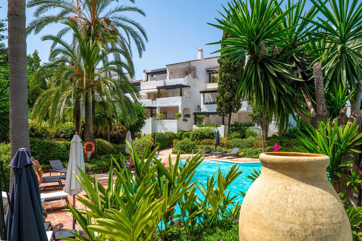2 Bed Ground Floor Apartment in The Golden Mile