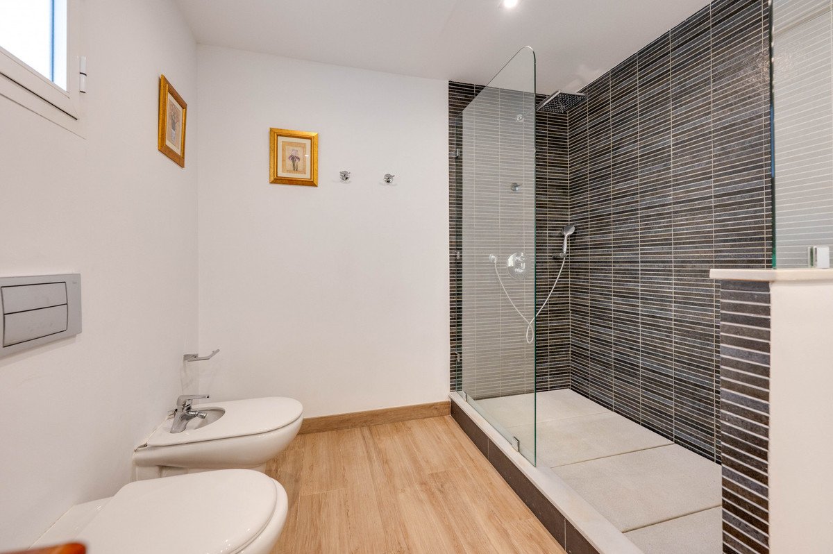 2 Bed Ground Floor Apartment in The Golden Mile