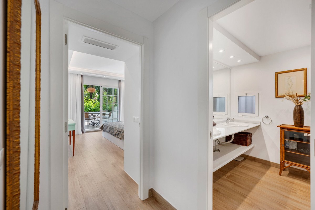 2 Bed Ground Floor Apartment in The Golden Mile